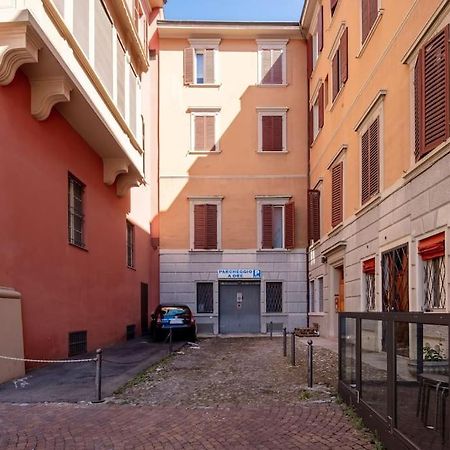 Appartamento Ground Floor Luxe Historic Studio City Centre Bologna Esterno foto