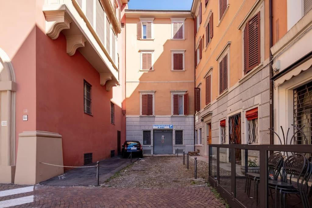 Appartamento Ground Floor Luxe Historic Studio City Centre Bologna Esterno foto