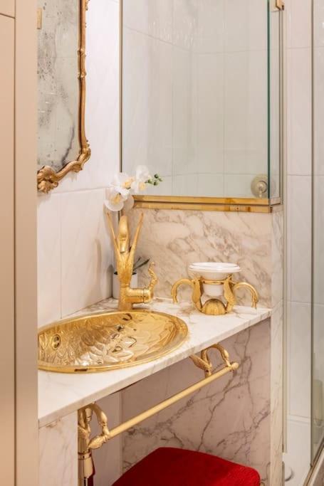 Appartamento Ground Floor Luxe Historic Studio City Centre Bologna Esterno foto