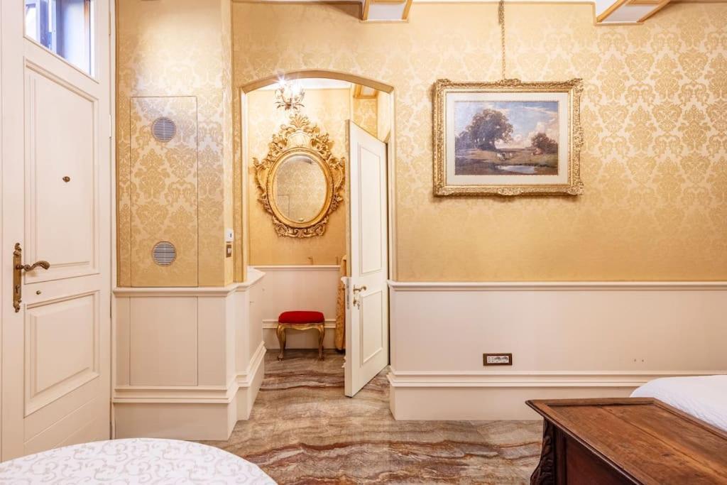 Appartamento Ground Floor Luxe Historic Studio City Centre Bologna Esterno foto
